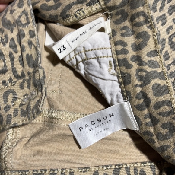 ππPacsun Leopard Print High Waisted Jeggingsππ - Picture 10 of 10